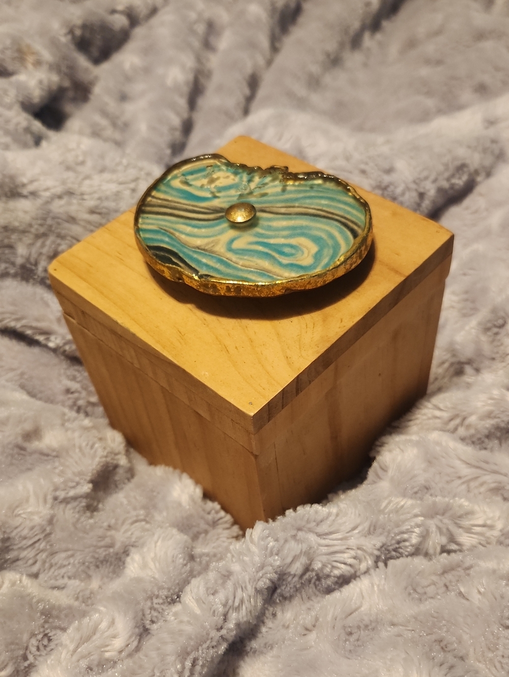 Ashland Coastal Prep Wood Lottoral Chic Container.